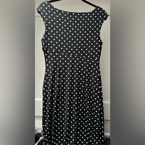 Connected Apparel Sleeveless Black with White Dots Faux Wrap Dress. Size 12 EUC - Picture 2 of 4